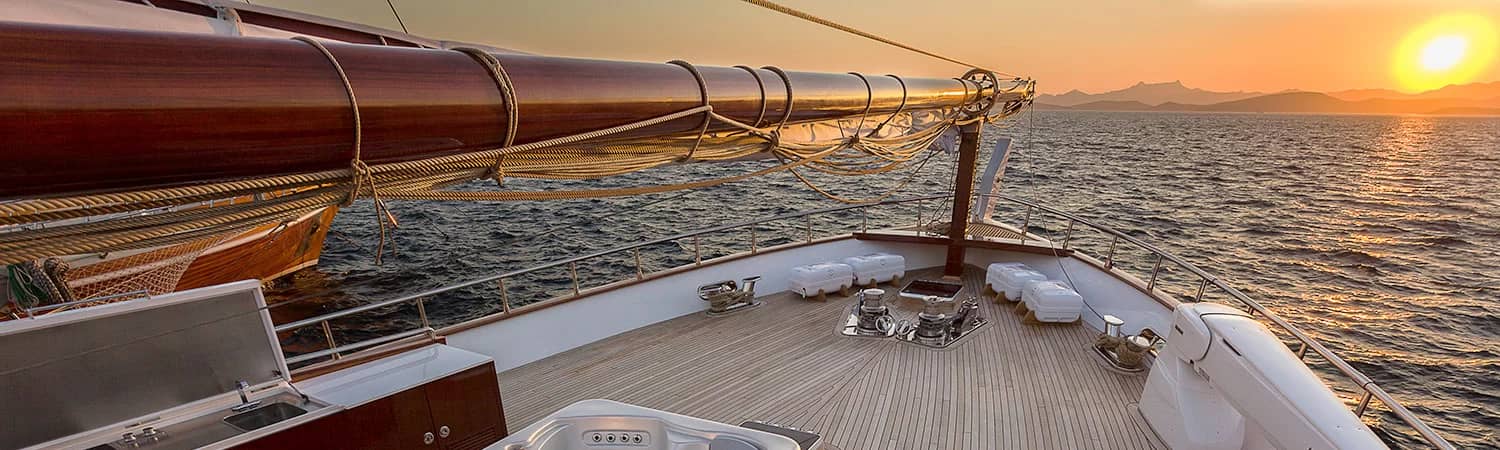 Agantur Shipyard · Özkalay Yachts marka görseli